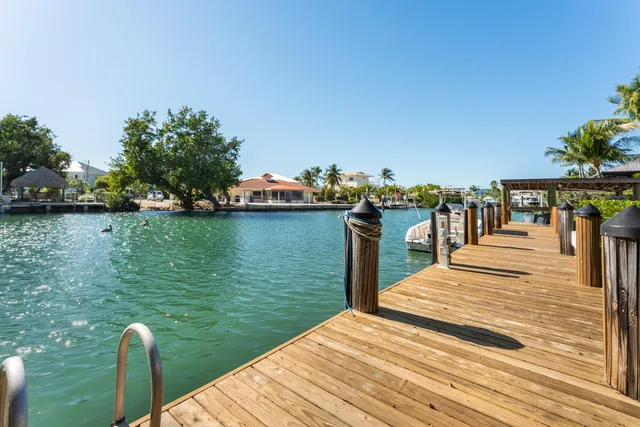 $2,995,000 | 415 Palm Drive, Islamorada, FL 33036