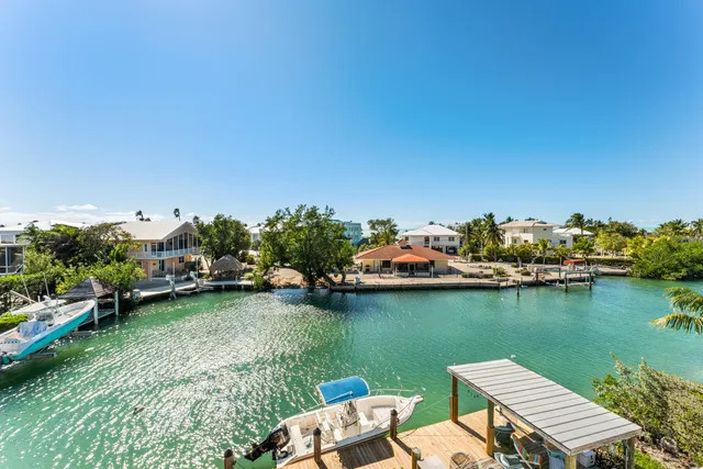 $2,995,000 | 415 Palm Drive, Islamorada, FL 33036