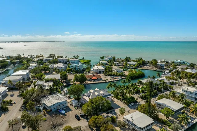 $2,995,000 | 415 Palm Drive, Islamorada, FL 33036