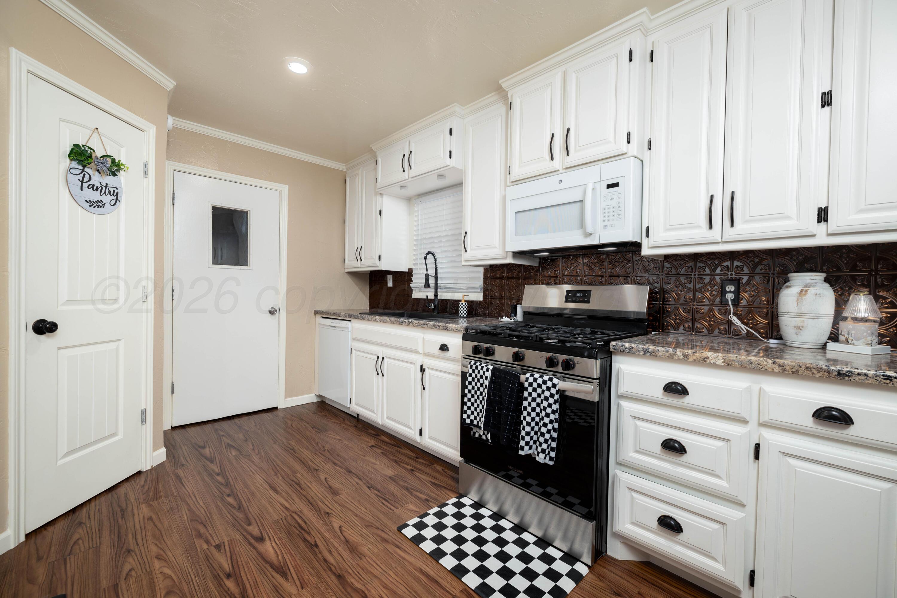 5017 Bowie Street Amarillo, TX 79110 - Photo 12 of 27 5017 Bowie-20