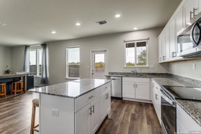 $389,000 | 6727 Ashcat, Converse, TX 78109