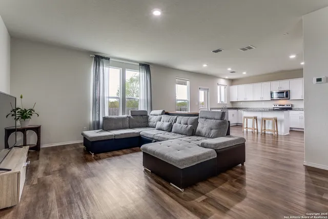 $389,000 | 6727 Ashcat, Converse, TX 78109