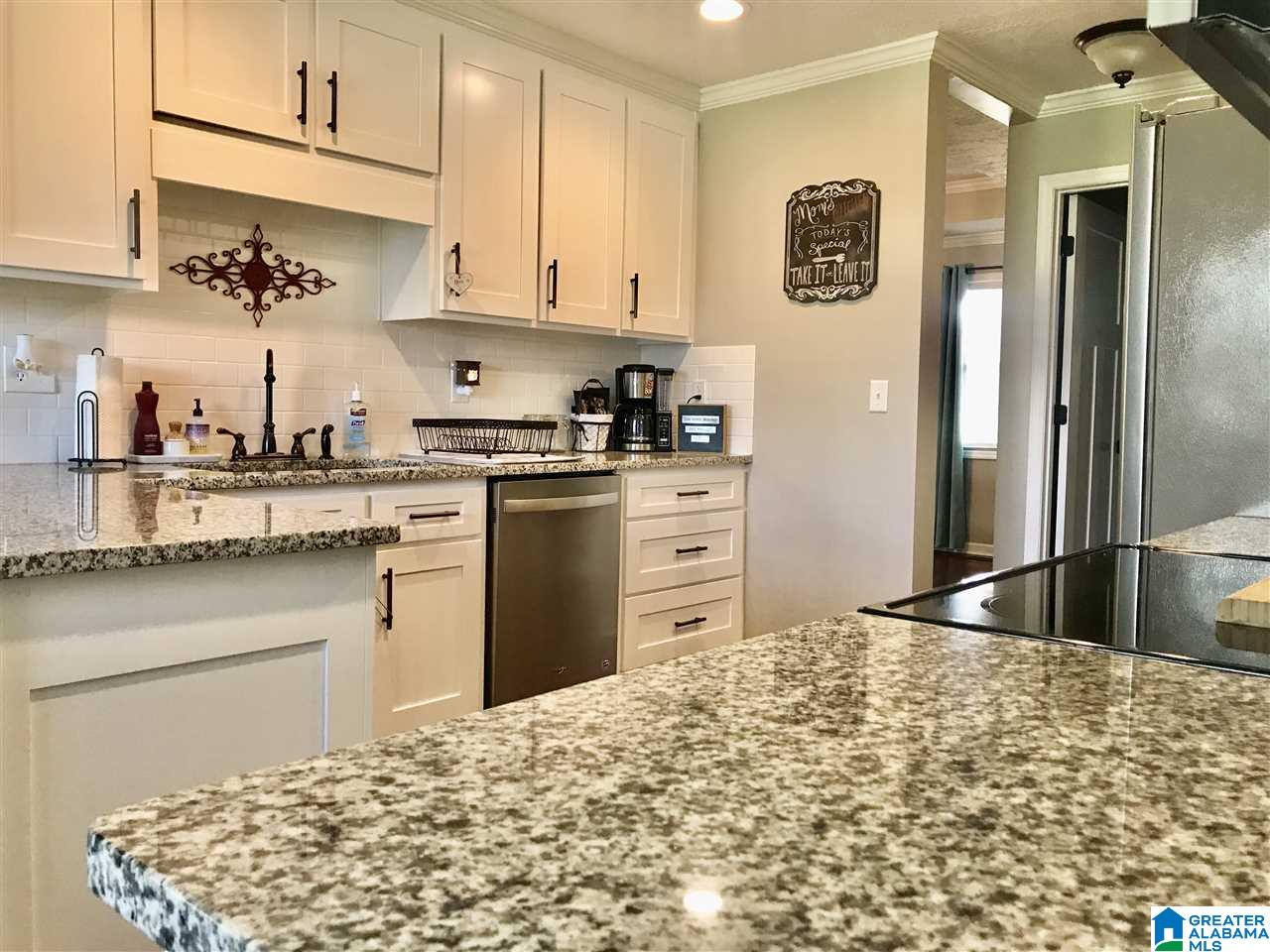 4350 Richland Way Gadsden, AL 35907 - Photo 9 of 34