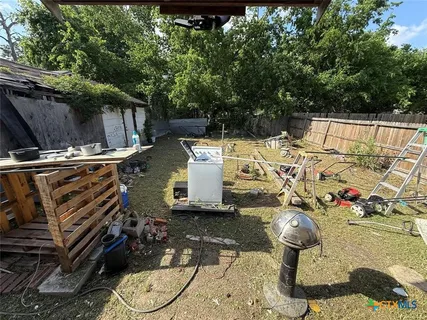 $130,000 | 7217 Cowart Street, Houston, TX 77020