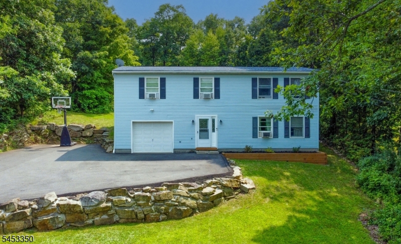 382 Rt515 Vernon, NJ 07462 - Photo 2 of 37 Gallery Image 2