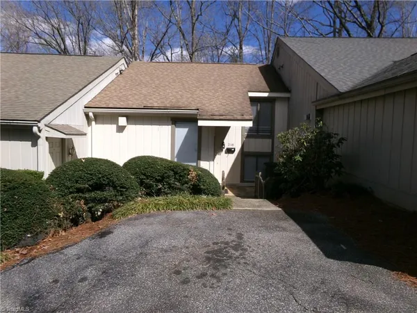 $1,650 | 218 Lamplighter Circle, Winston-Salem, NC 27104