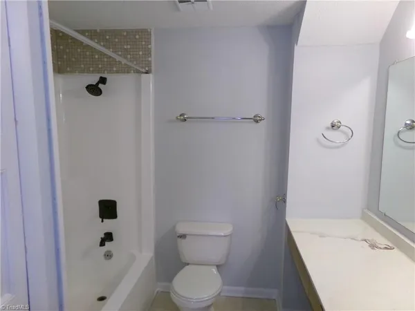 $1,650 | 218 Lamplighter Circle, Winston-Salem, NC 27104