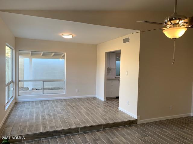 4028 West Griswold Road Phoenix, AZ 85051 - Photo 7 of 17 IMG_9955