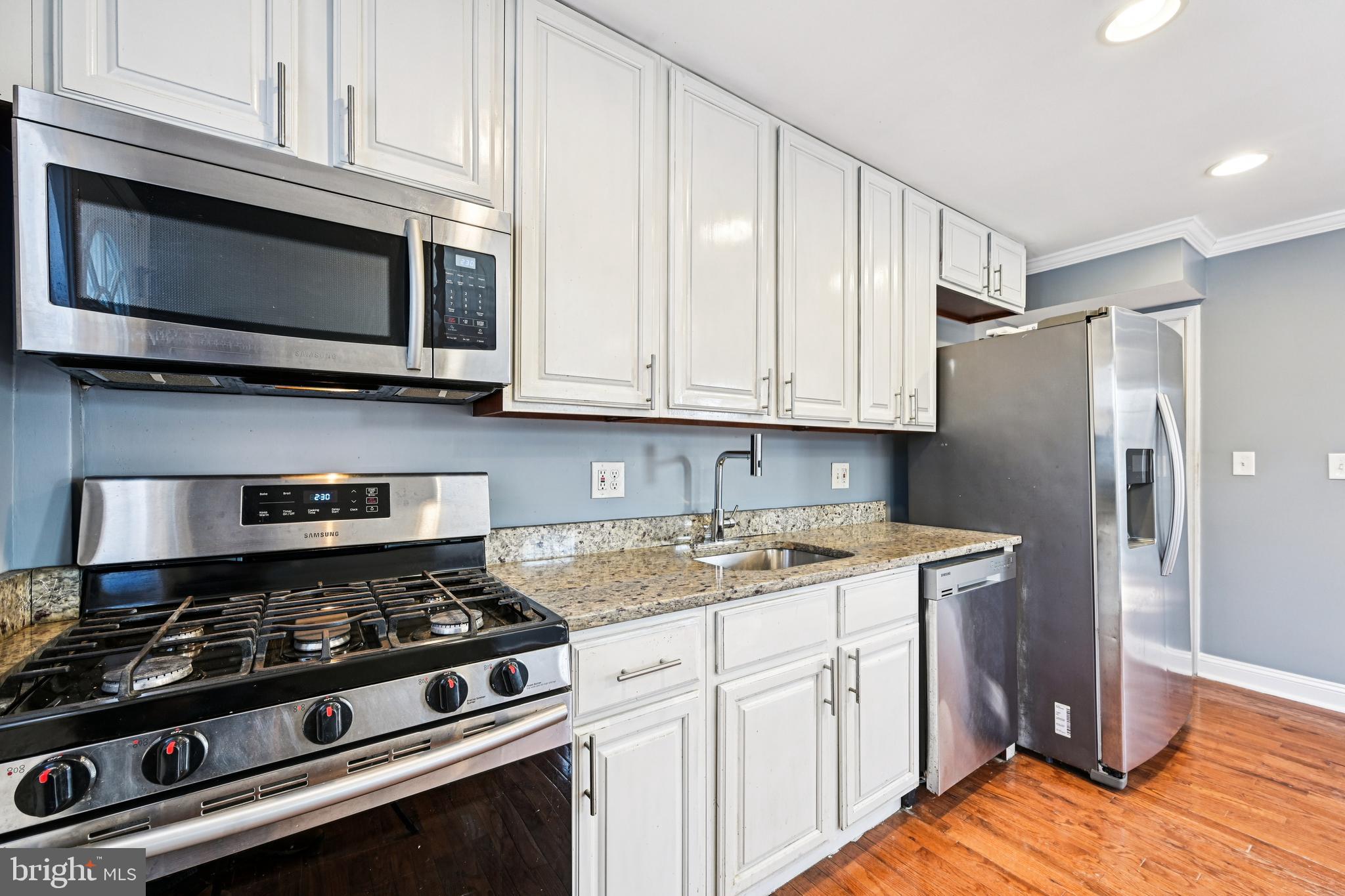 1215 Cooks Lane Baltimore, MD 21229 - Photo 14 of 45 Kitchen