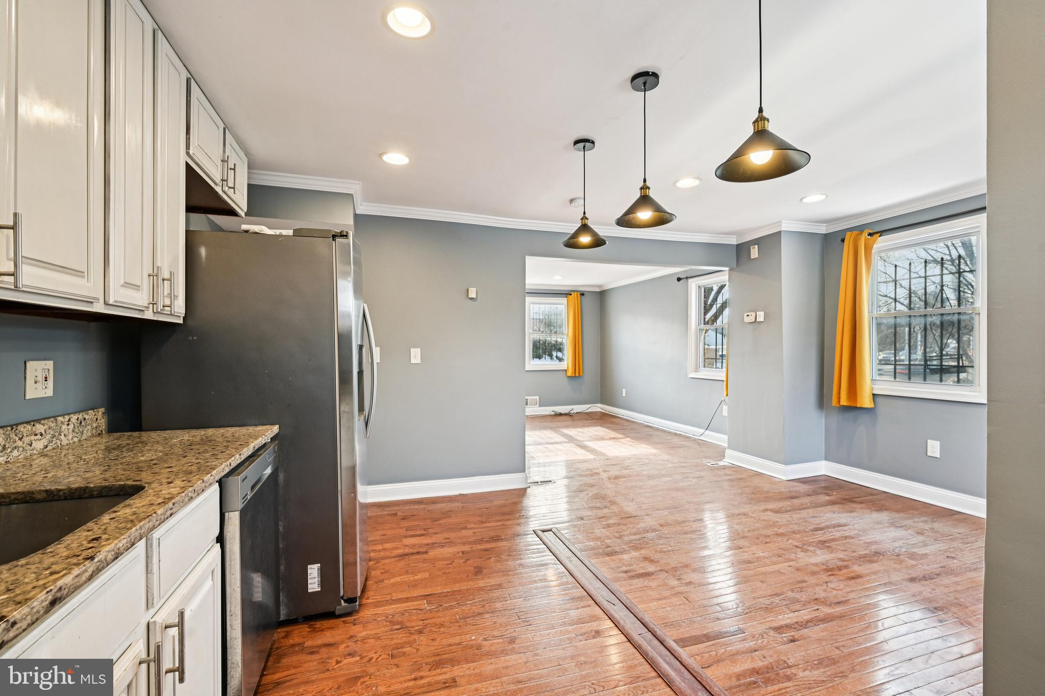 1215 Cooks Lane Baltimore, MD 21229 - Photo 16 of 45 Kitchen