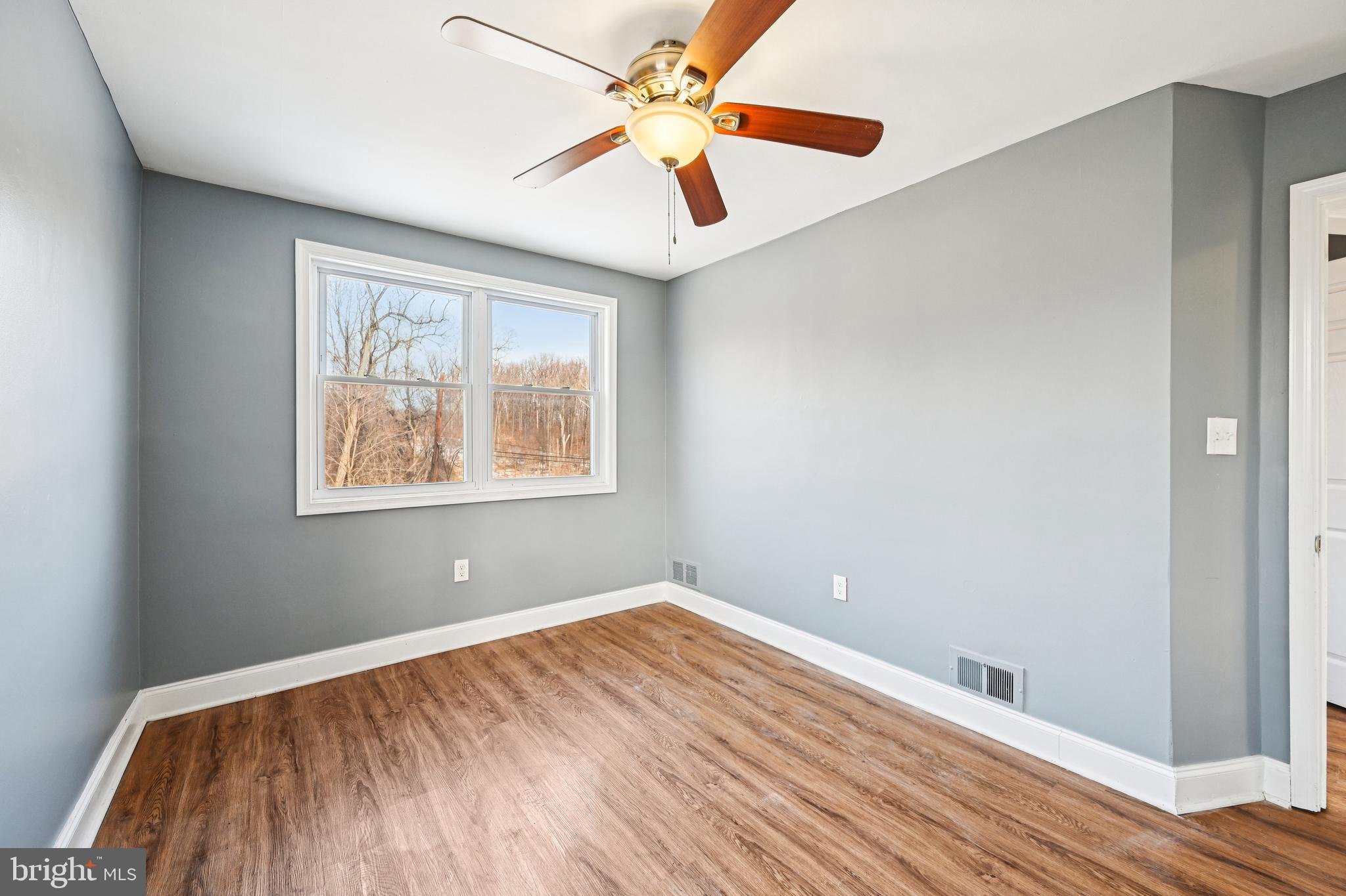 1215 Cooks Lane Baltimore, MD 21229 - Photo 22 of 45 Bedroom