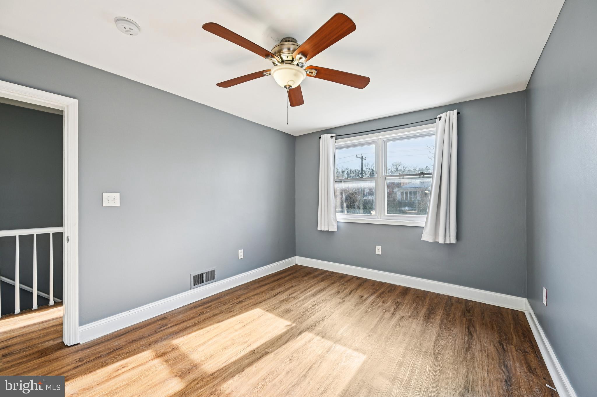 1215 Cooks Lane Baltimore, MD 21229 - Photo 27 of 45 Bedroom