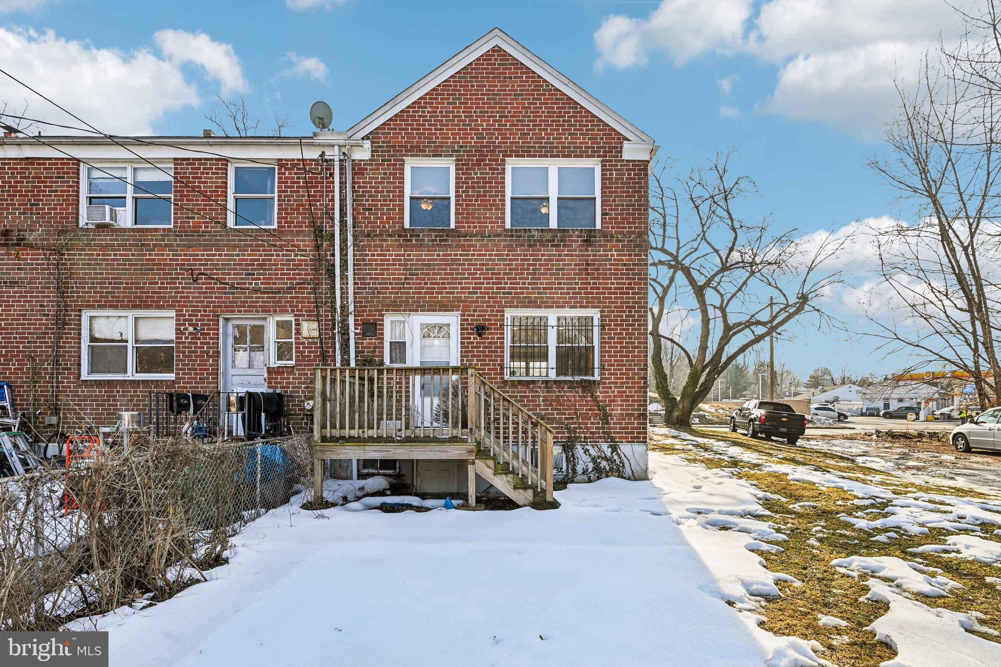 1215 Cooks Lane Baltimore, MD 21229 - Photo 40 of 45 Rear Exterior