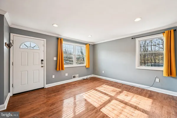 $249,000 | 1215 Cooks Lane, Baltimore, MD 21229
