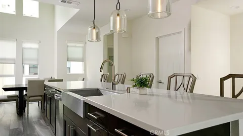 $1,598,000 | 1648 Topanga, Costa Mesa, CA 92627