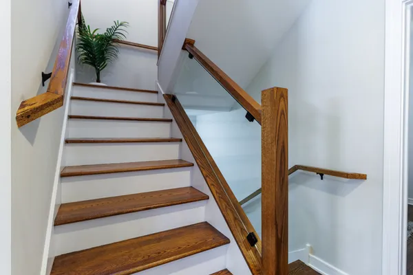 $629,900 | 1746 West 104th Place, Chicago, IL 60643