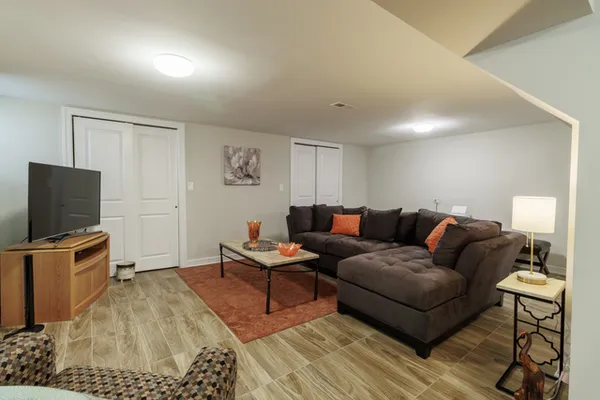 $629,900 | 1746 West 104th Place, Chicago, IL 60643
