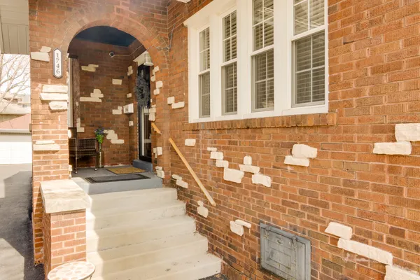 $629,900 | 1746 West 104th Place, Chicago, IL 60643