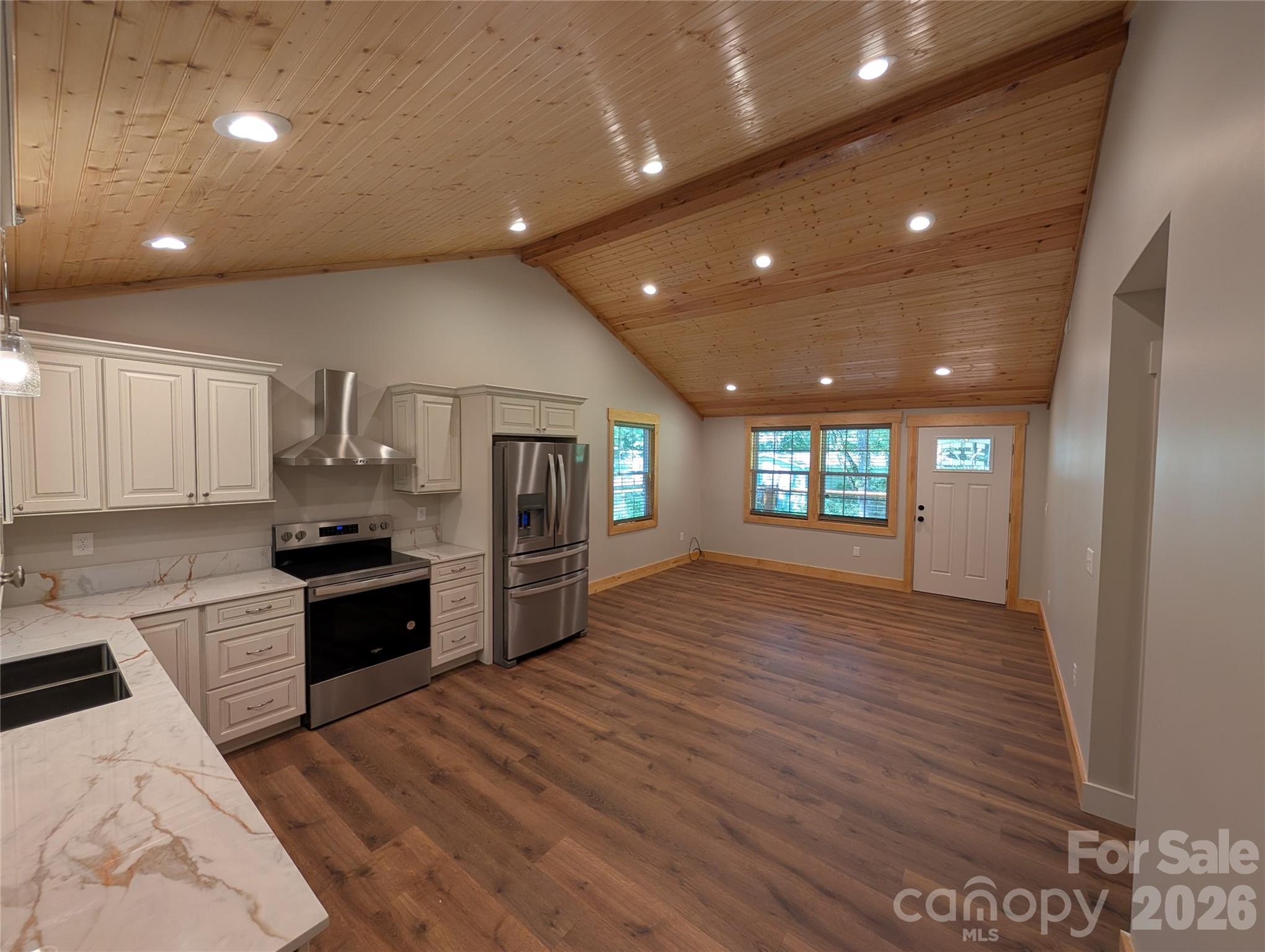 522 Brandon Road Black Mountain, NC 28711 - Photo 2 of 36