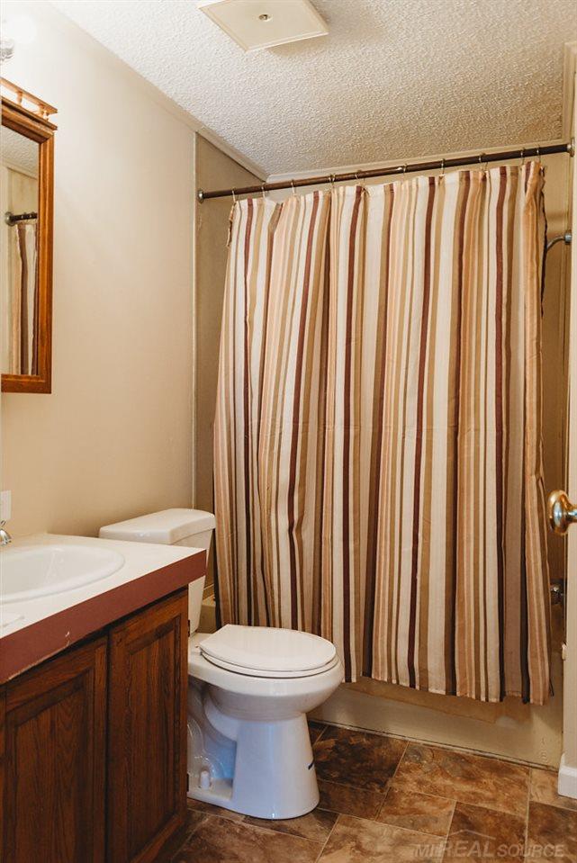 8974 Cribbins Road Jeddo, MI 48032 - Photo 8 of 12