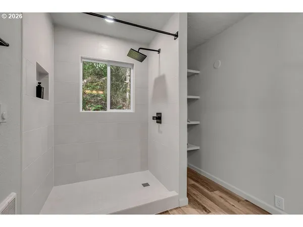 $649,900 | 77071 Delena Mayger Road, Rainier, OR 97048