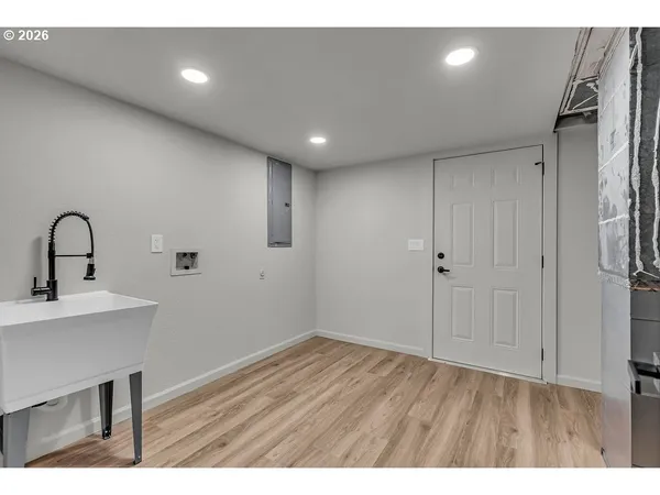 $649,900 | 77071 Delena Mayger Road, Rainier, OR 97048
