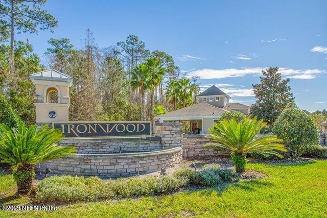 $1,895 | 4204 Crownwood Drive, Jacksonville, FL 32216