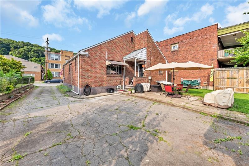 1105 Broadway Avenue McKees Rocks, PA 15136 - Photo 23 of 25 Gallery Image 23