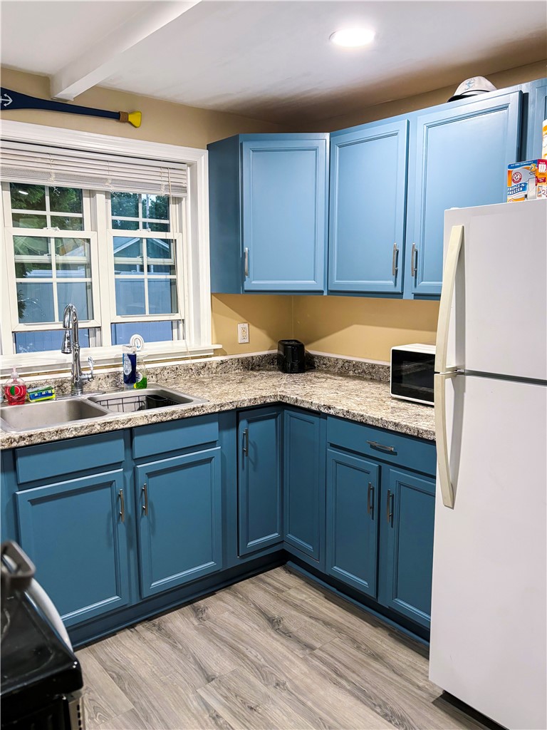 844 Boston Neck Road Narragansett, RI 02882 - Photo 11 of 40