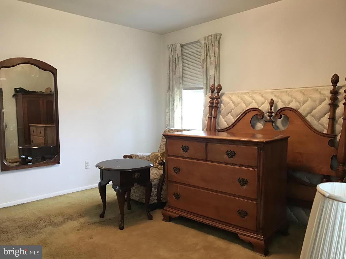 2622 Pleasantville Road Fallston, MD 21047 - Photo 10 of 29 a room with a table and a mirror