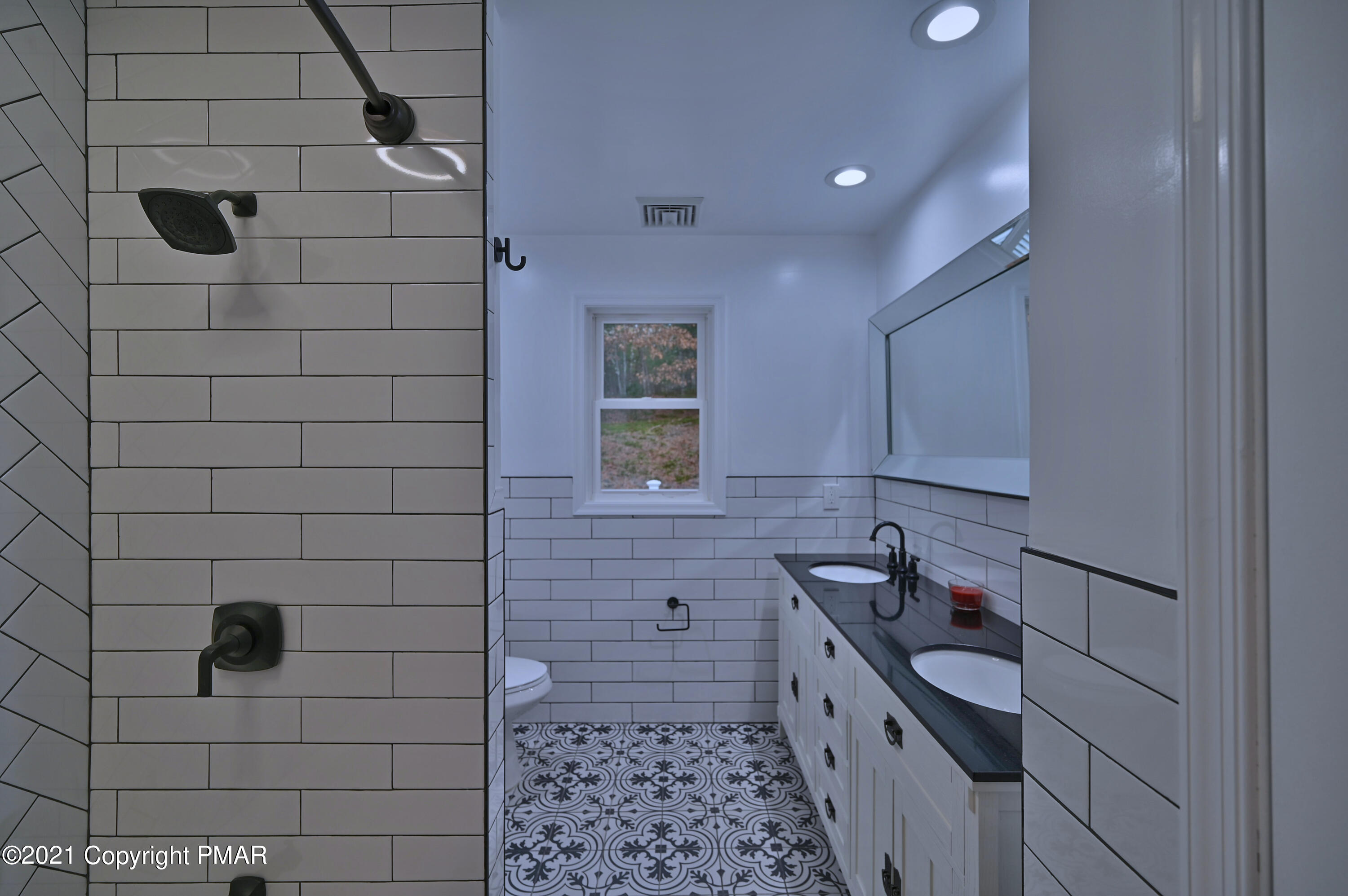 1140 Milford Road Dingmans Ferry, PA 18328 - Photo 28 of 44 Bathroom