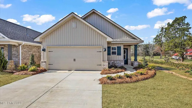 $274,900 | 502 Vista Pointe Drive, Pearl, MS 39208
