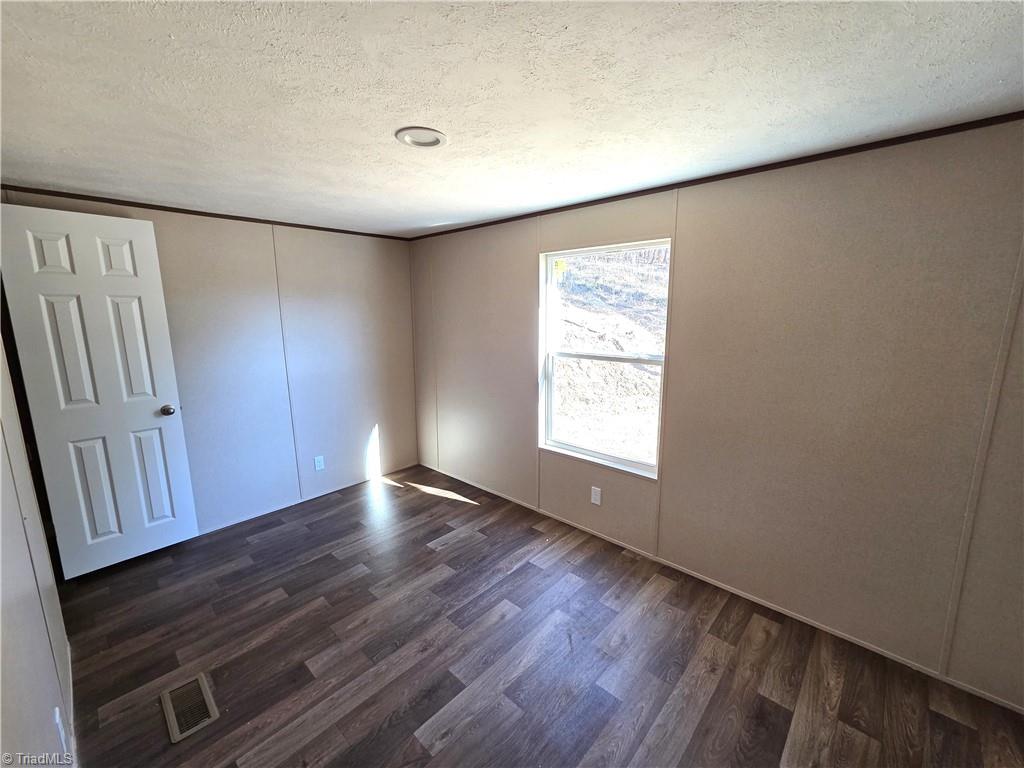 2211 Lynchburg Road Westfield, NC 27053 - Photo 7 of 12