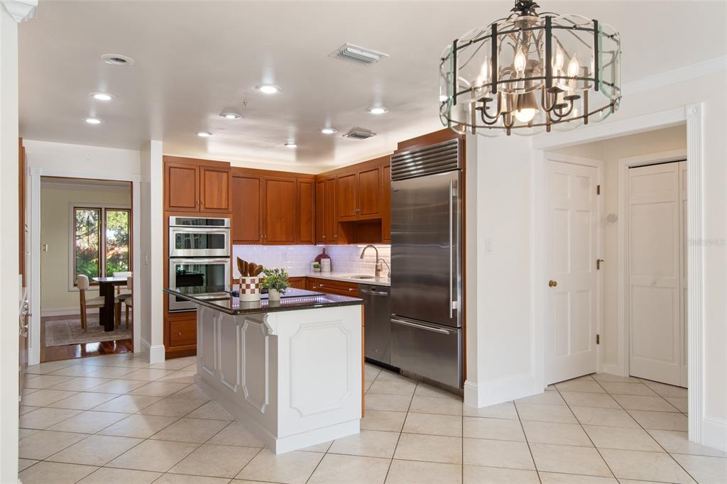 2931 Sunbittern Court Windermere, FL 34786 - Photo 16 of 55