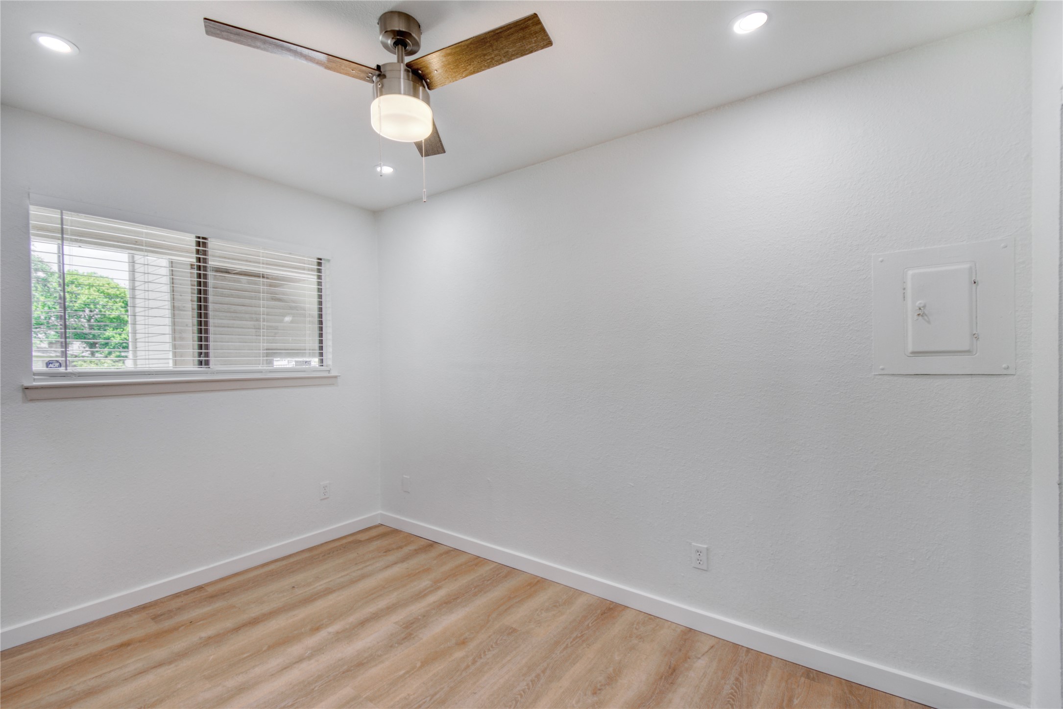 2500 Burleson Road, Unit 701 Austin, TX 78741 - Photo 8 of 19