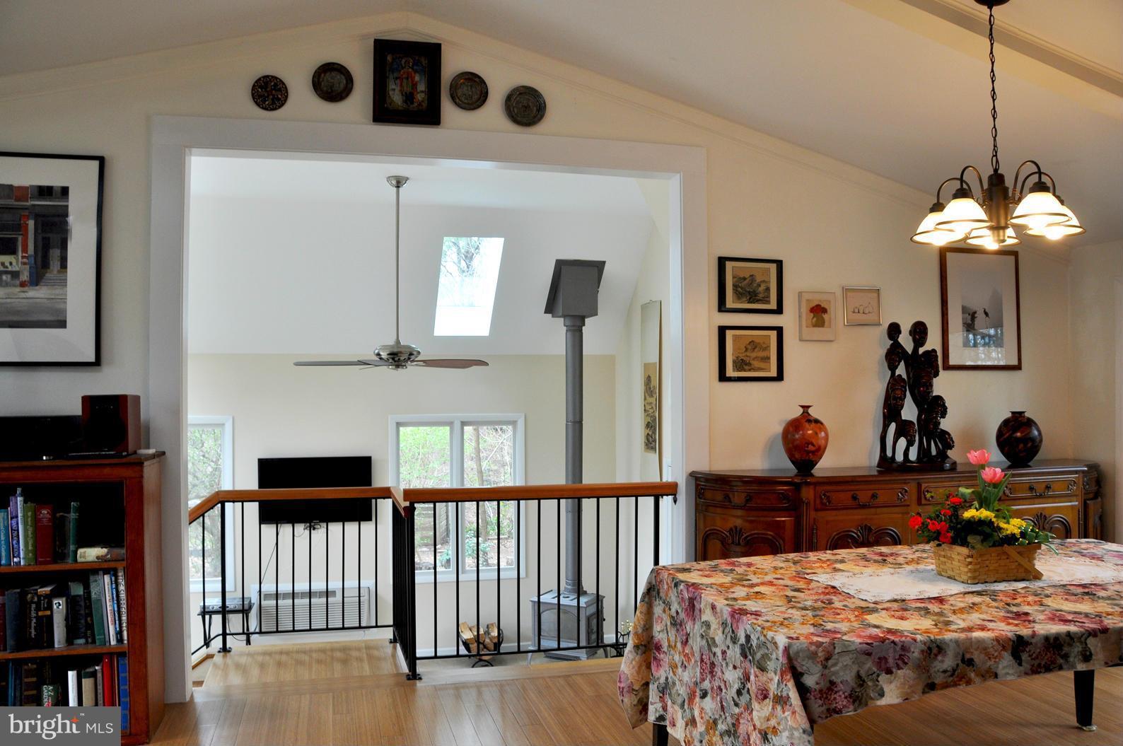 2116 Thomas View Road Reston, VA 20191 - Photo 13 of 30 Interior (General)