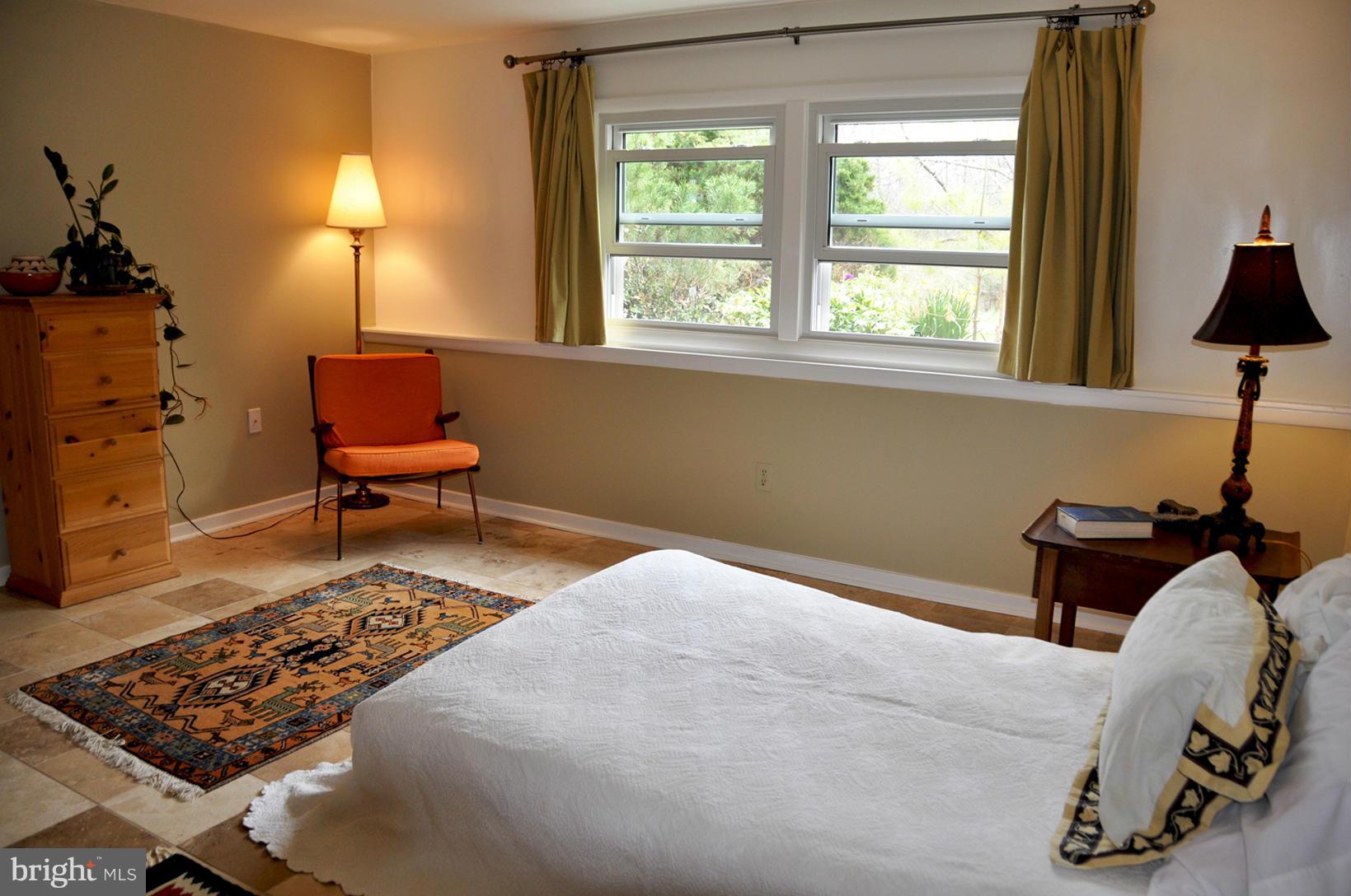 2116 Thomas View Road Reston, VA 20191 - Photo 20 of 30 Bedroom (Master)