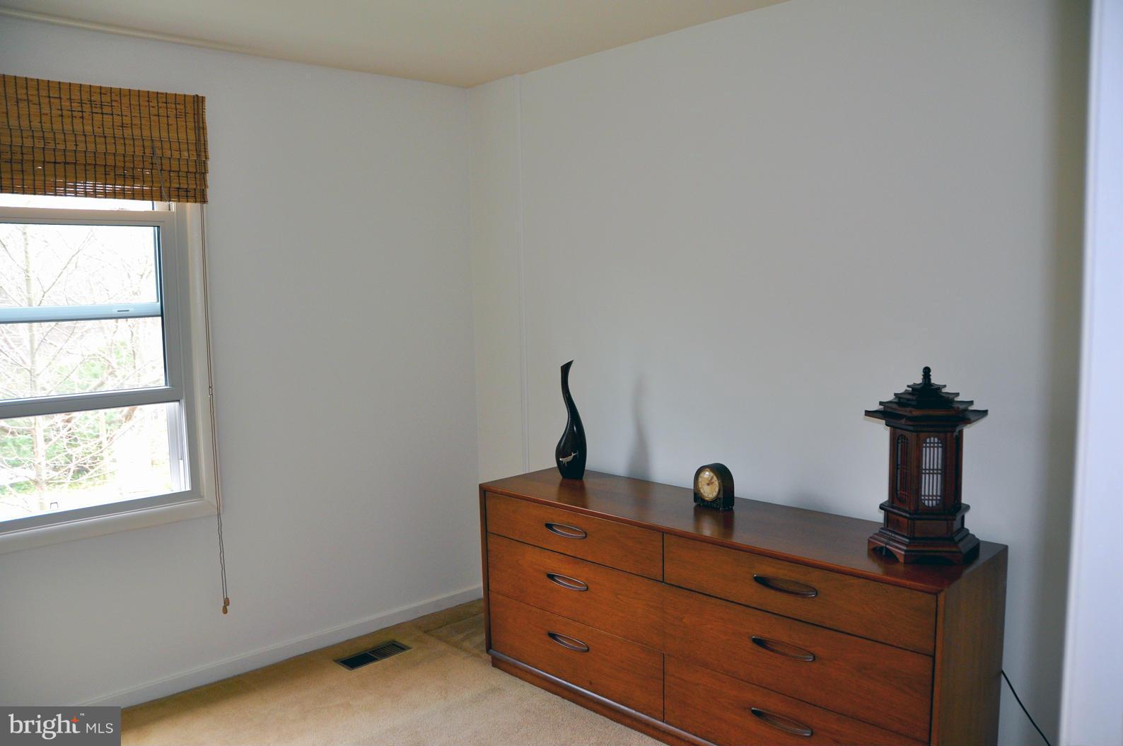 2116 Thomas View Road Reston, VA 20191 - Photo 24 of 30 Bedroom