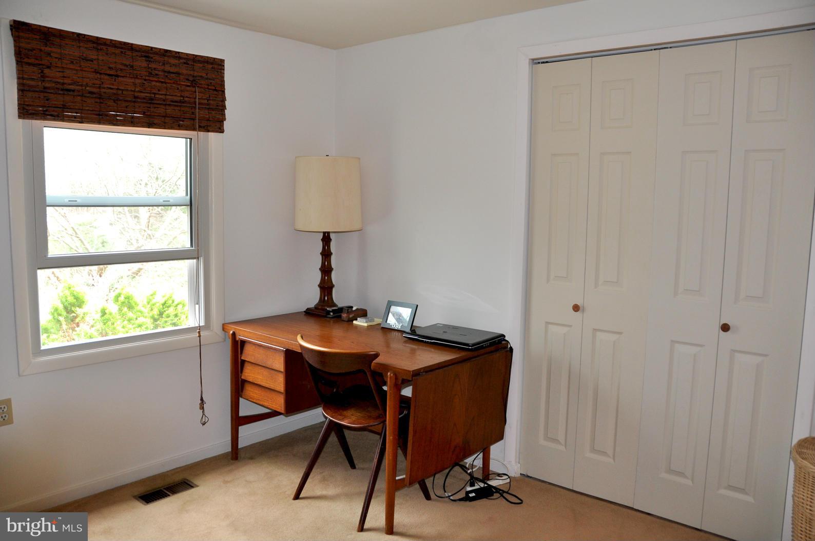 2116 Thomas View Road Reston, VA 20191 - Photo 25 of 30 Bedroom