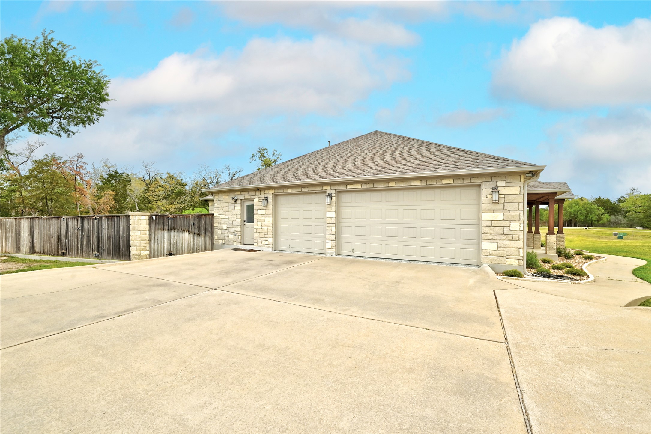 140 Winchester Road Bastrop, TX 78602 - Photo 34 of 35