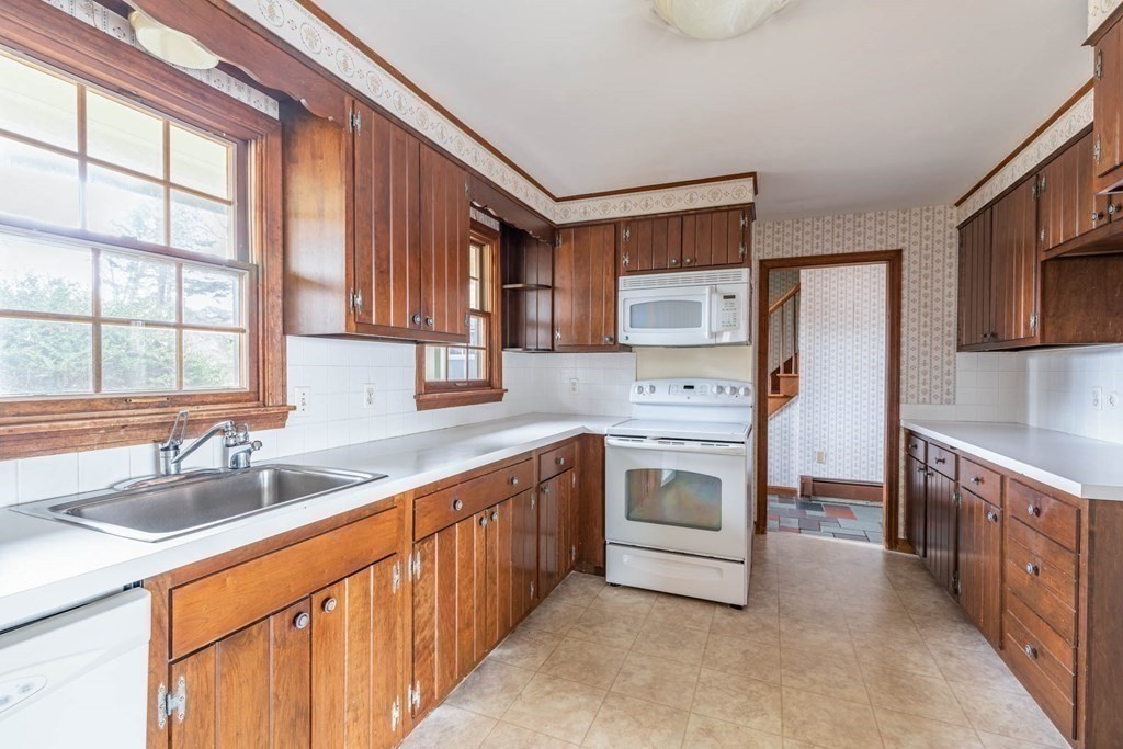734 Fox Hill Road Chatham, MA 02633 - Photo 16 of 42