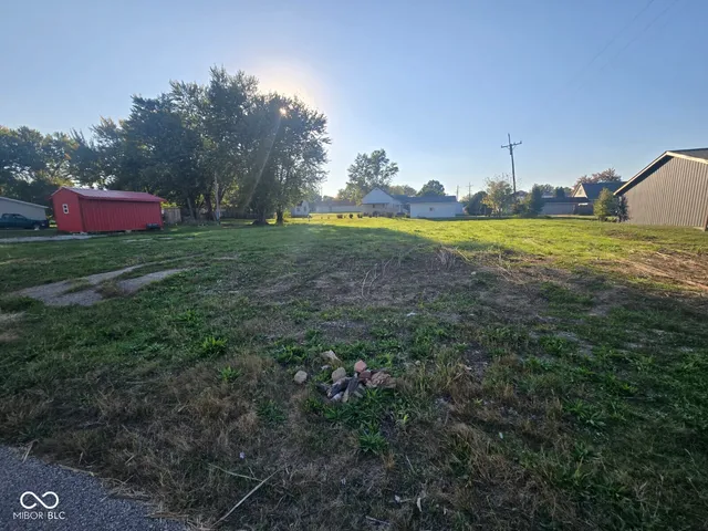 $9,900 | 6 8th Street Northwest, Linton, IN 47441