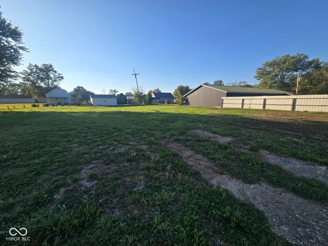 $9,900 | 6 8th Street Northwest, Linton, IN 47441