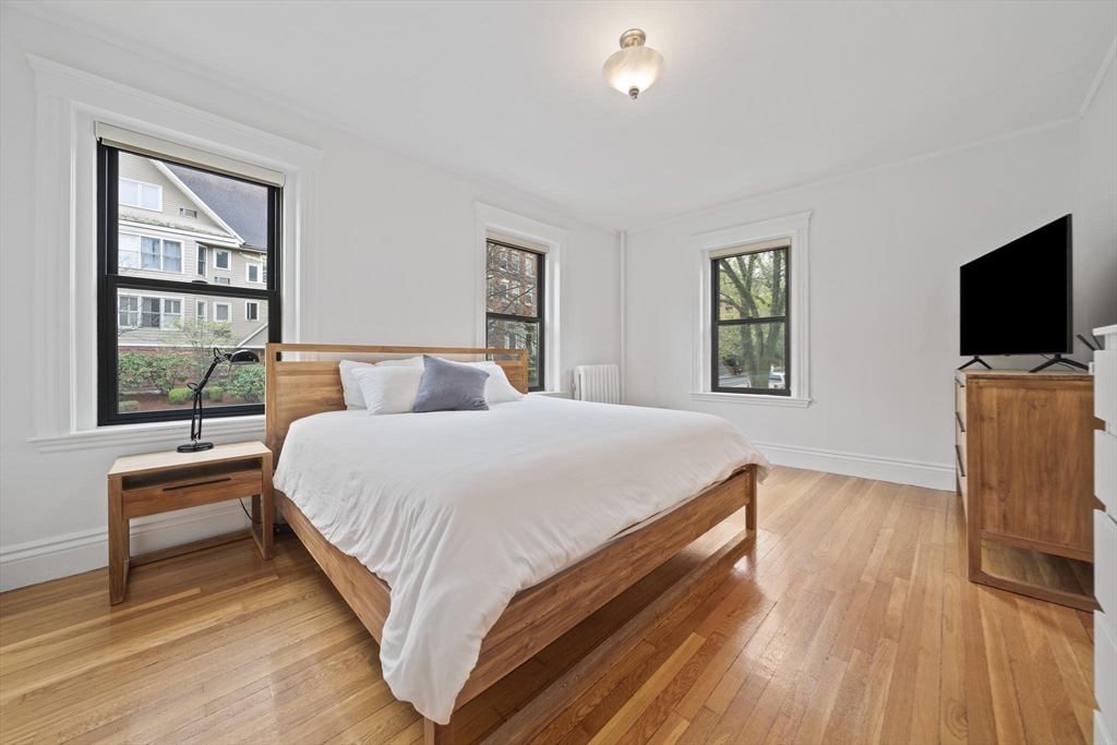 4 Fairbanks Street, Unit 2 Brookline, MA 02446 - Photo 13 of 35