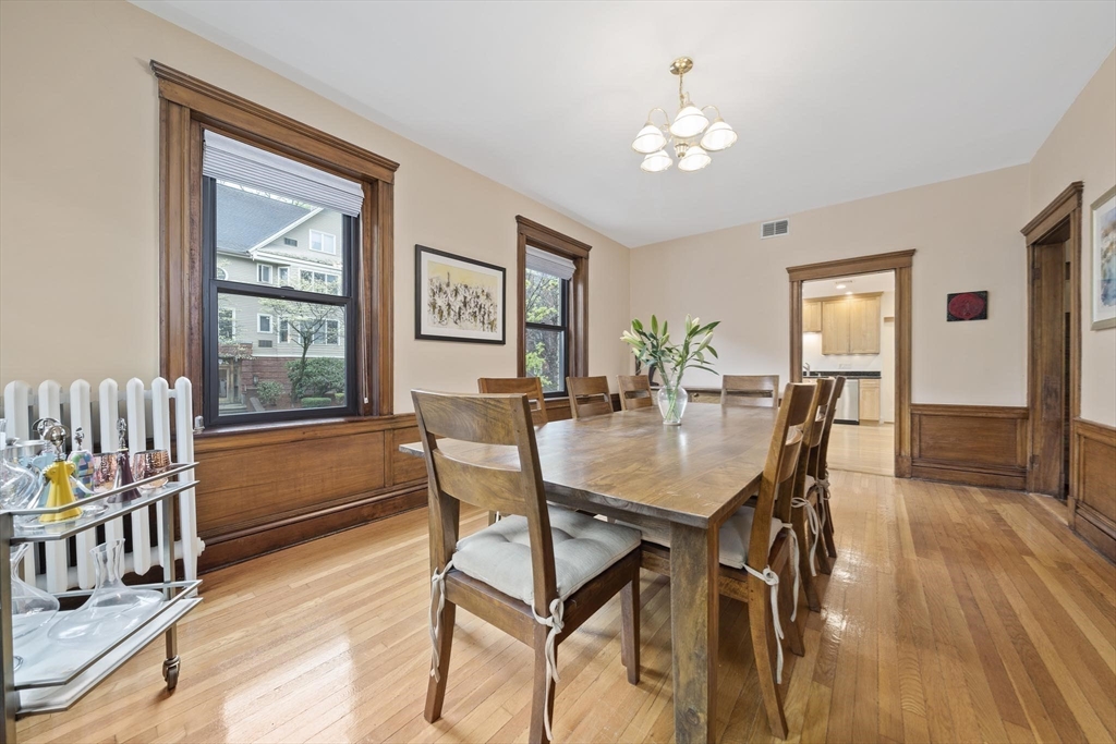 4 Fairbanks Street, Unit 2 Brookline, MA 02446 - Photo 6 of 35