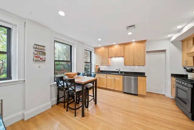 $1,399,000 | 4 Fairbanks Street, Unit 2, Brookline, MA 02446