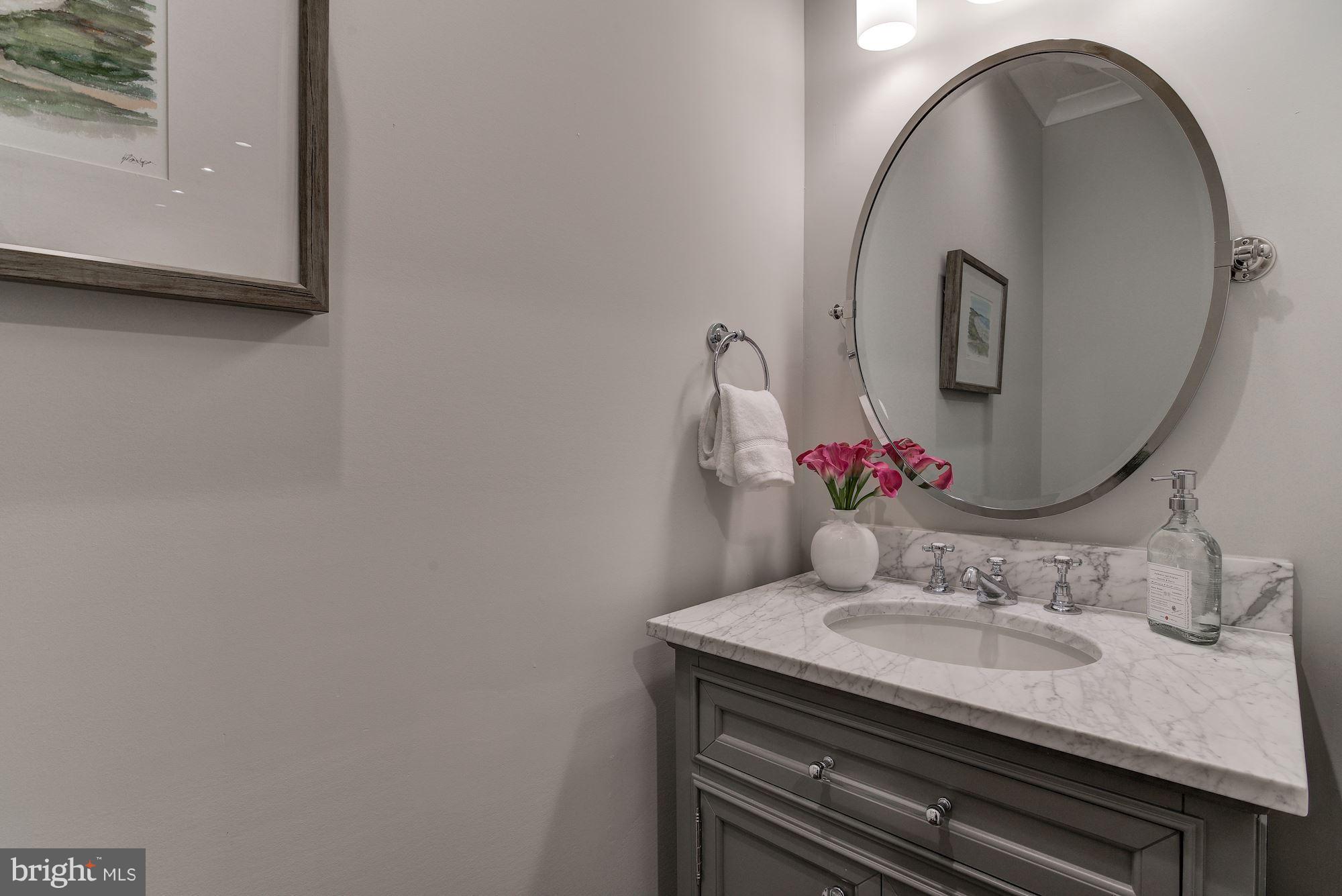 5319 Yorktown Road Bethesda, MD 20816 - Photo 15 of 34 NICELY APPOINTED POWDER ROOM