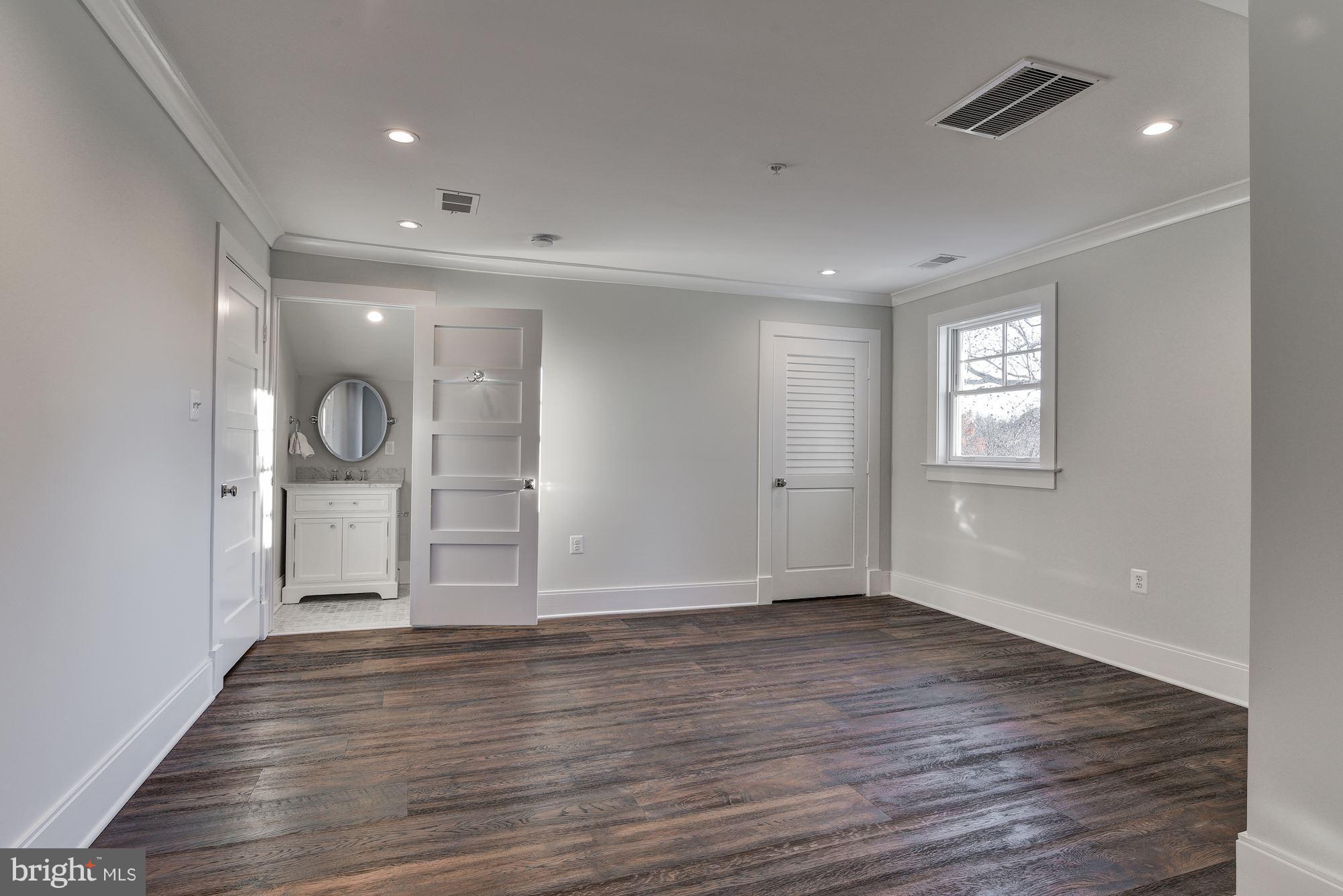 5319 Yorktown Road Bethesda, MD 20816 - Photo 25 of 34 Gallery Image 25