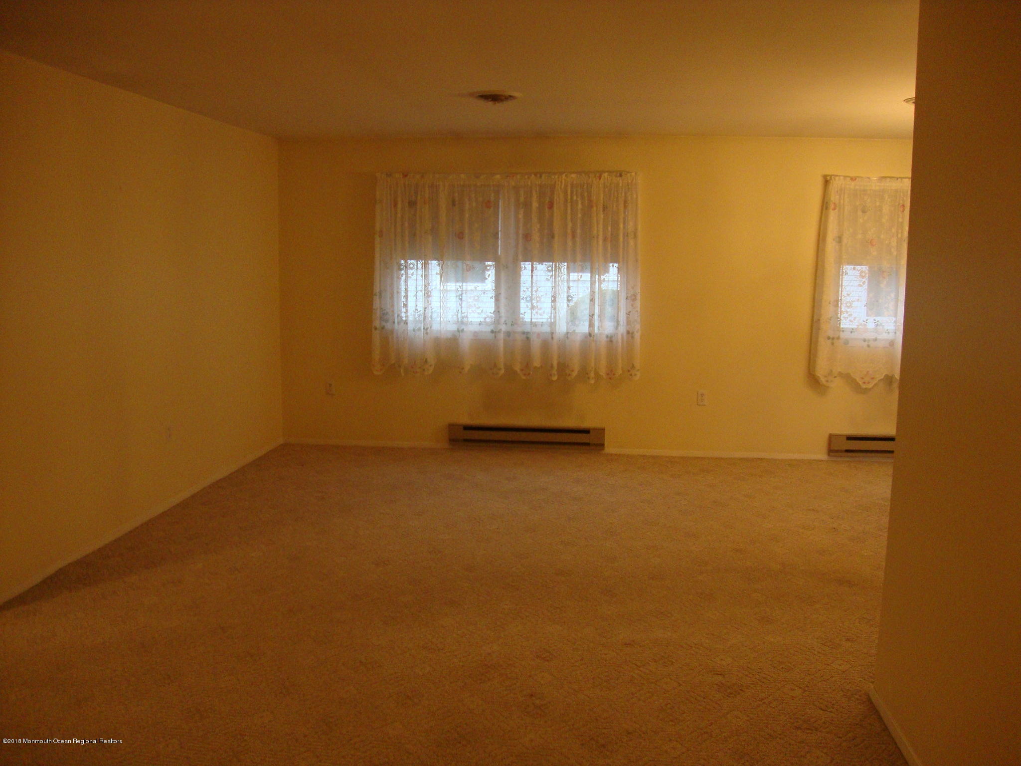46 Hummingbird Lane Whiting, NJ 08759 - Photo 5 of 14 46 Hummingbird 009