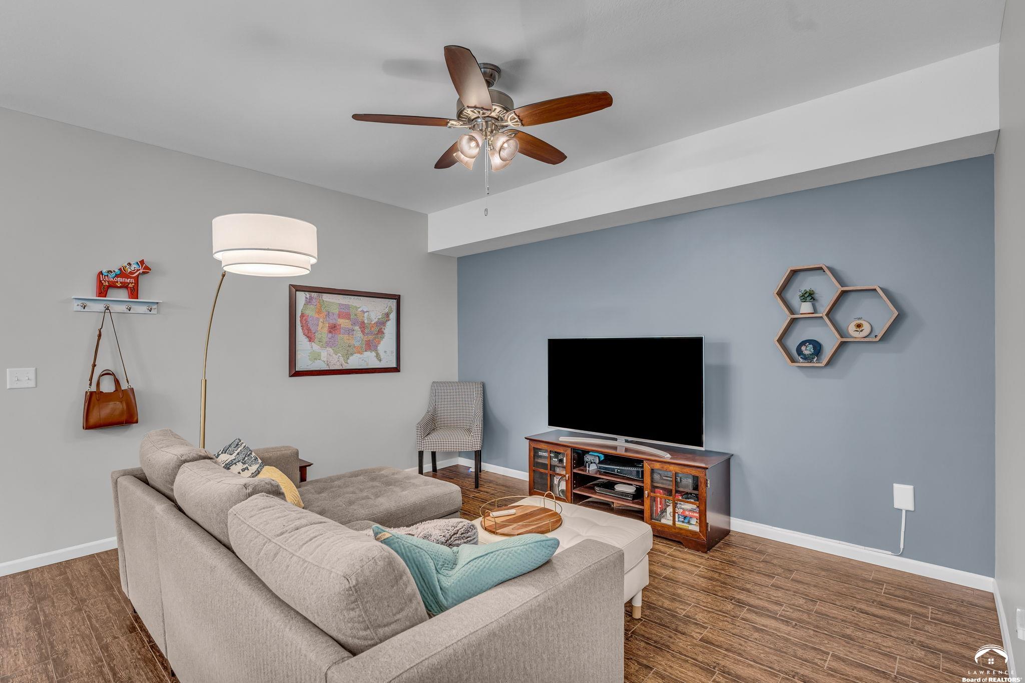 339 Florida Street Lawrence, KS 66044 - Photo 10 of 34